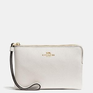 NWT Coach Corner Zip Wristlet